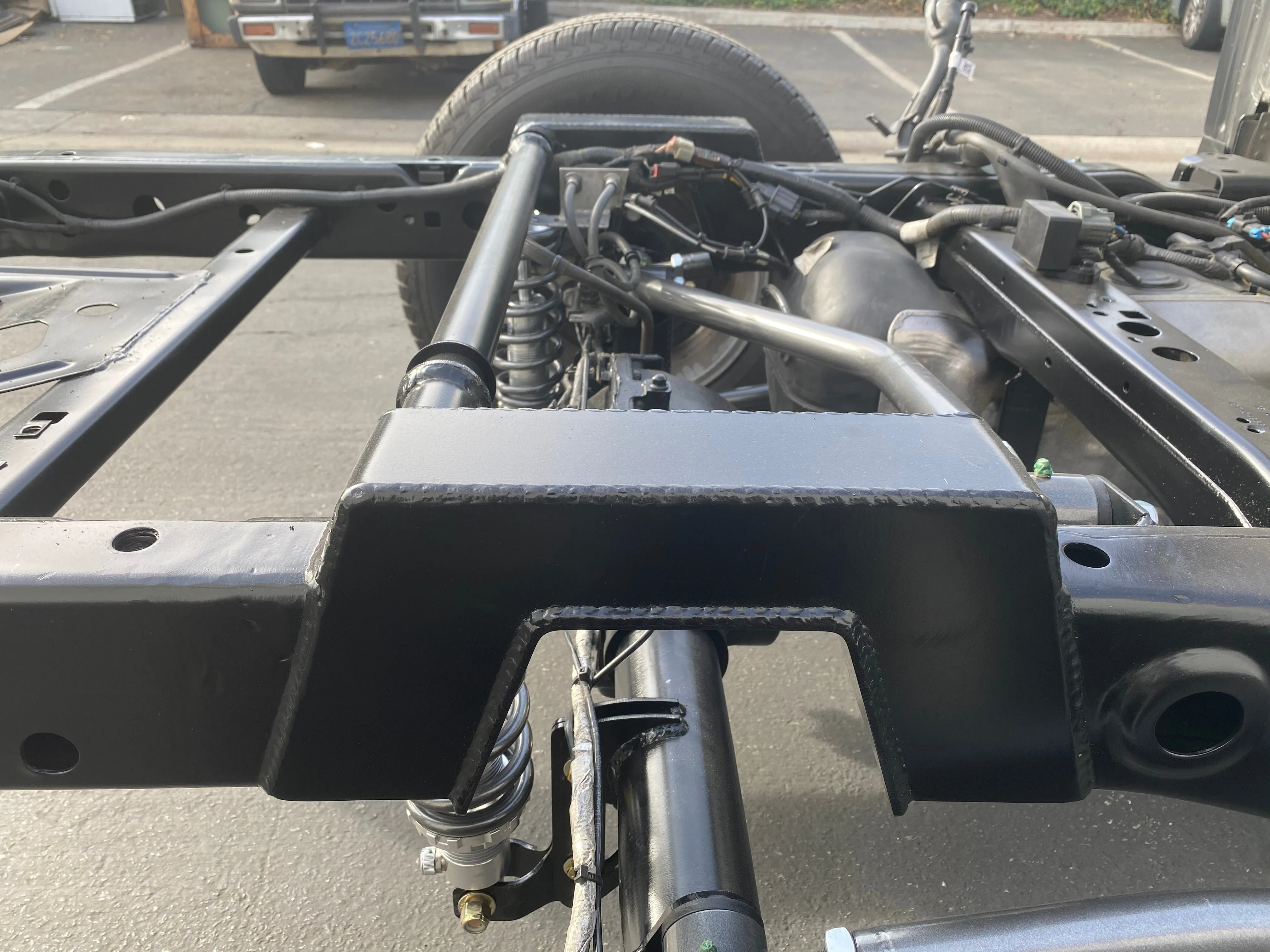 2015-2025 F150 Underbed Notch With Shock Relocation Brackets