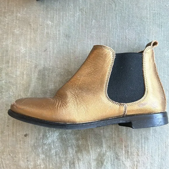 Bonpoint gold lame boots