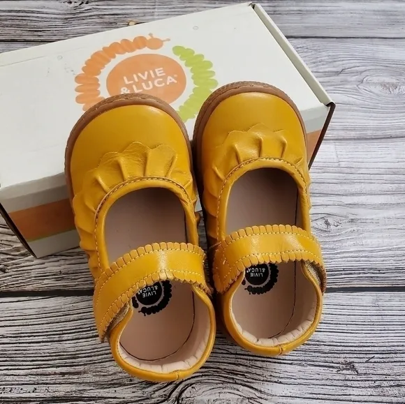 Livie and Luca Ruche Mary Jane Shoes Butterscotch No Box