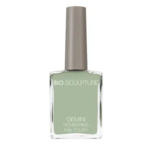NO.100 PISTACHIO GREEN NAIL POLISH