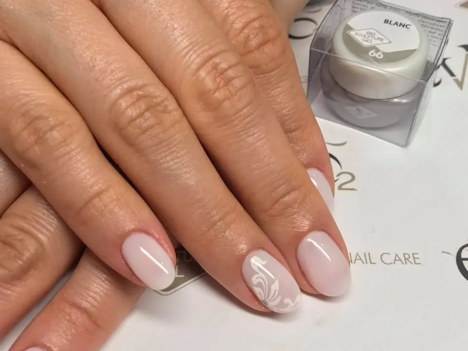 NO.66 FRENCH BLANK NAIL POLISH