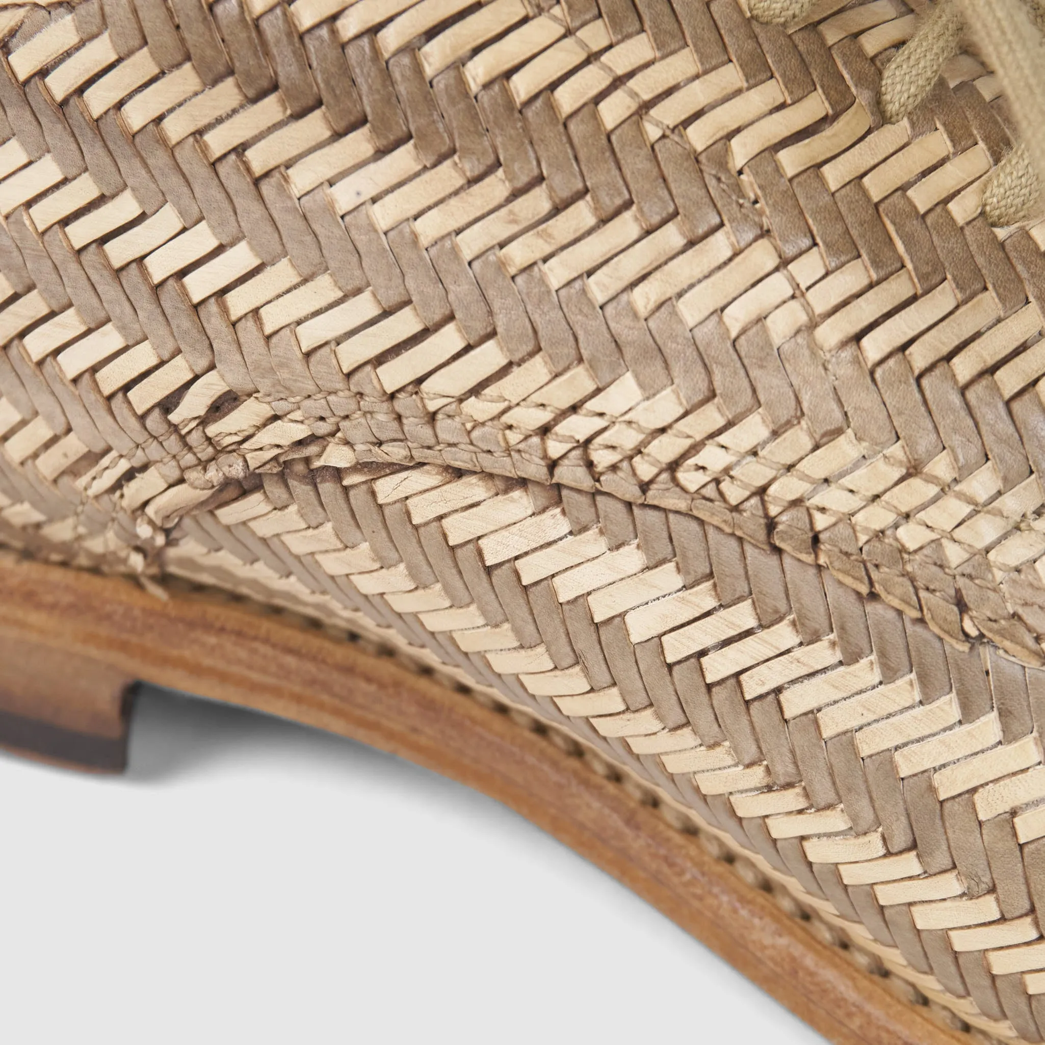 Preventi Smooth Braided Shoes