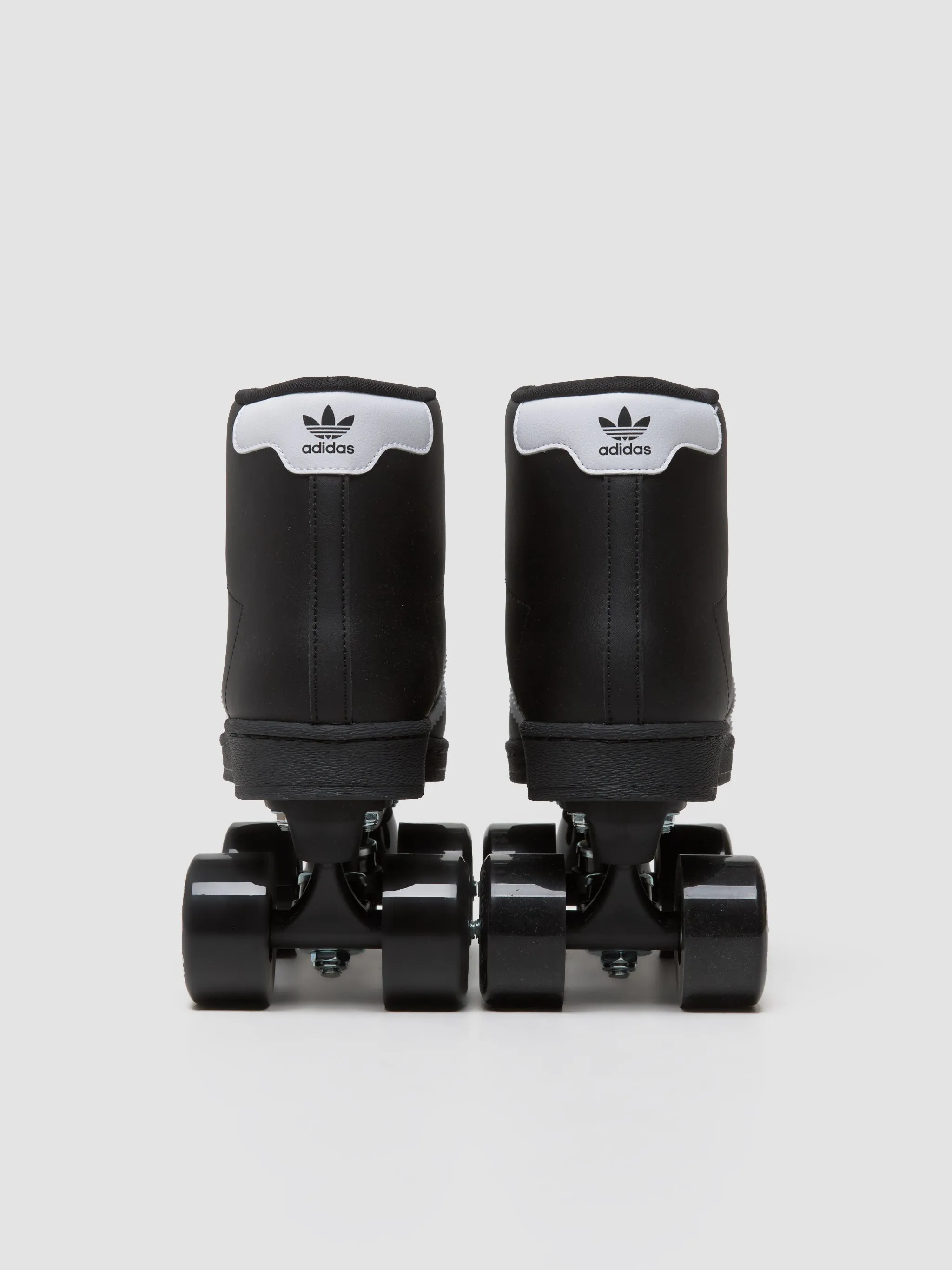 WMNS Superstar 82 Skate Shoes in Black & White