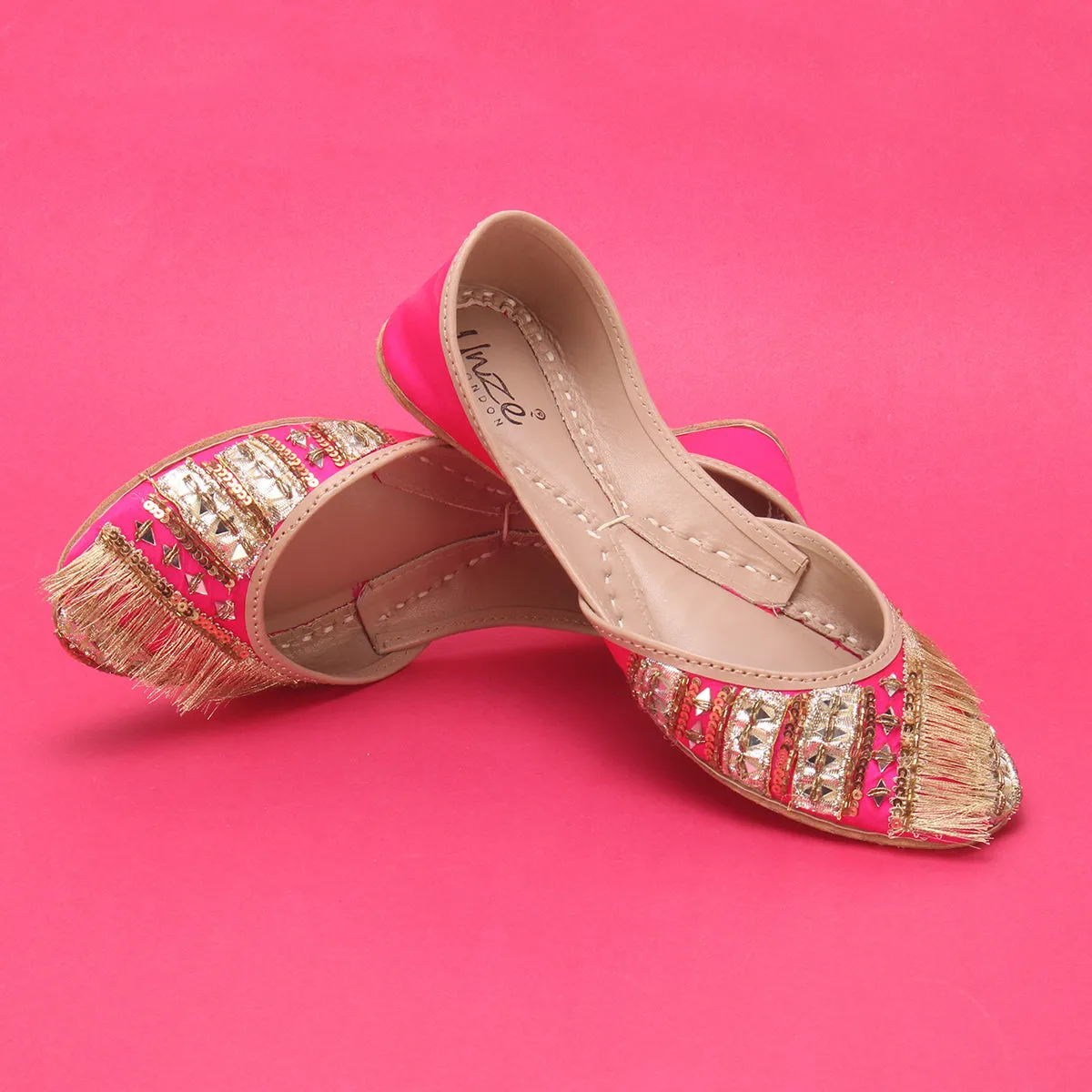 Women's "VALMAI" Embellished Stylish Khussa