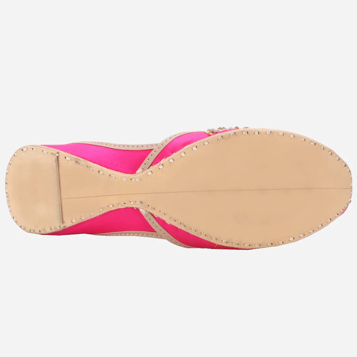 Women's "VALMAI" Embellished Stylish Khussa