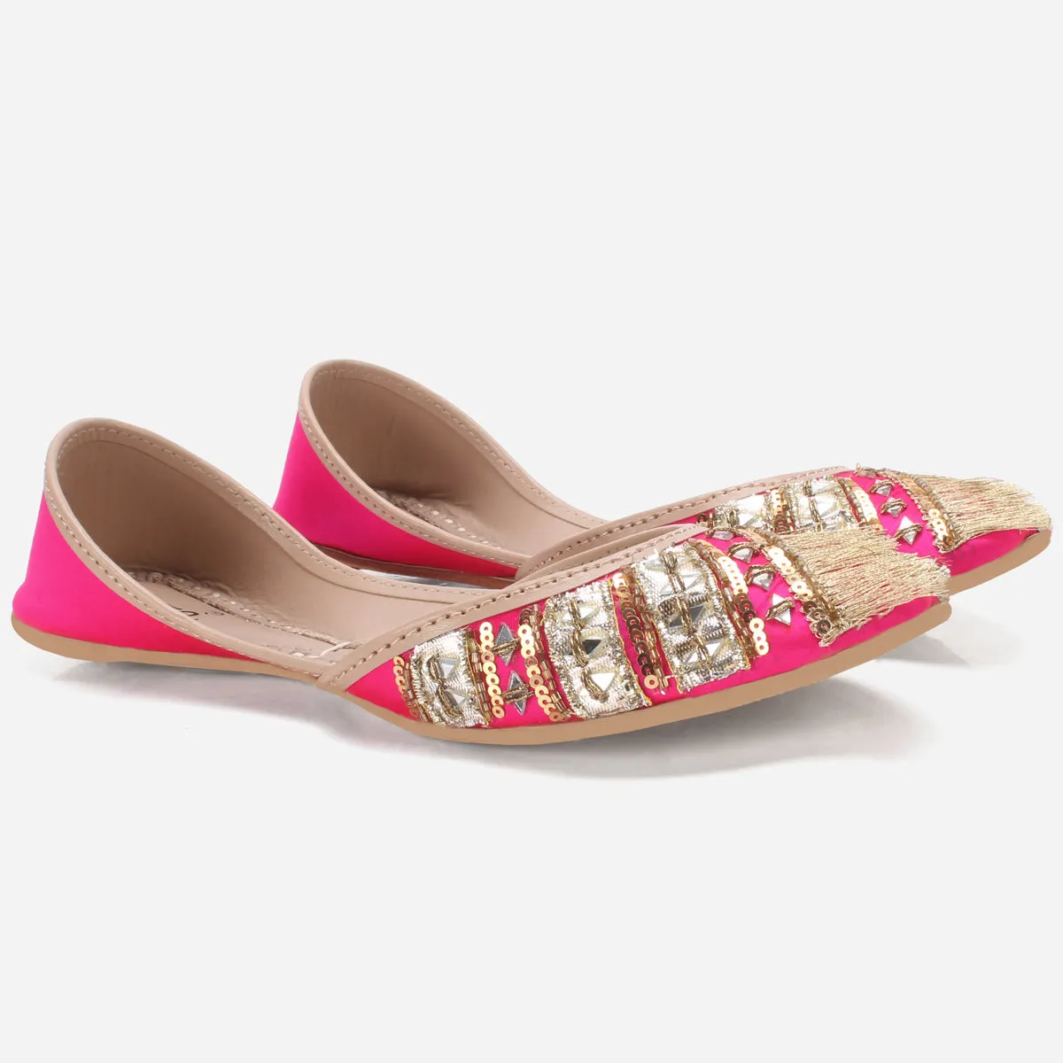 Women's "VALMAI" Embellished Stylish Khussa